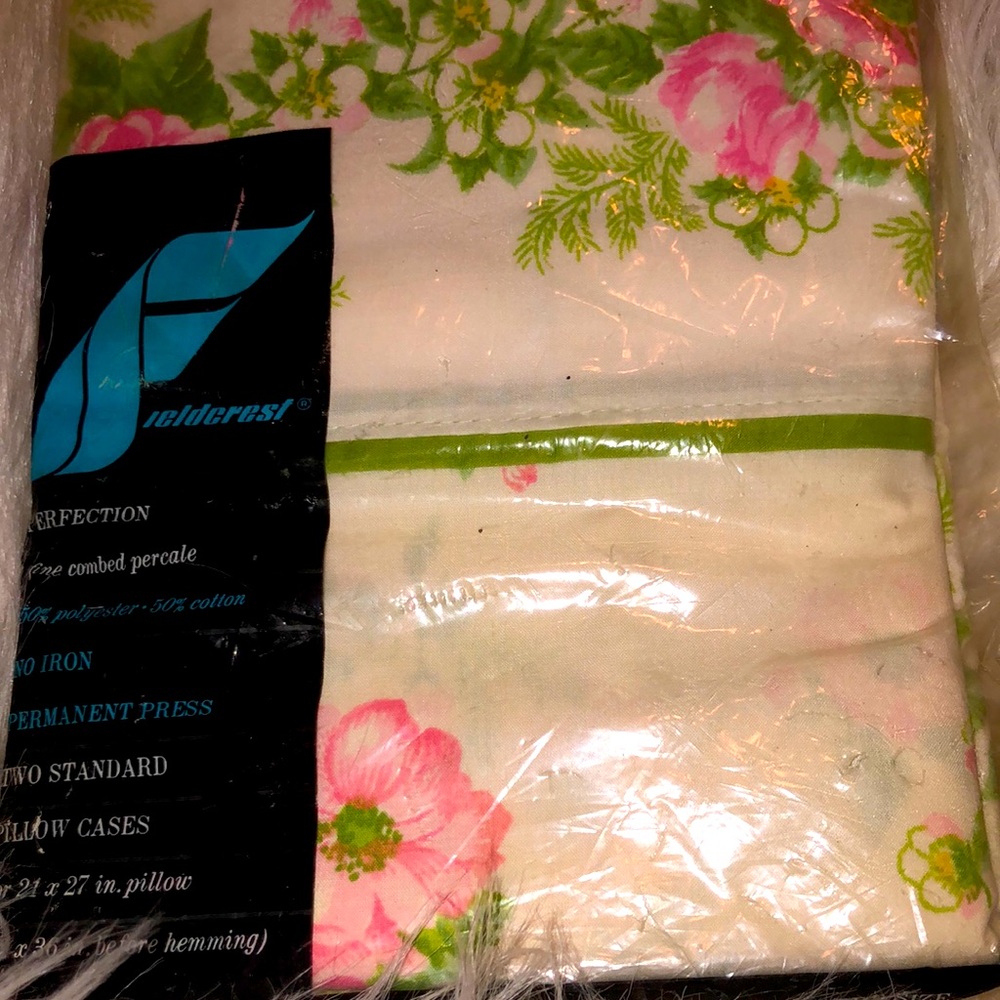FREE with any bundle purchase of 4 or more) or $59+
Field Crest pillowcases